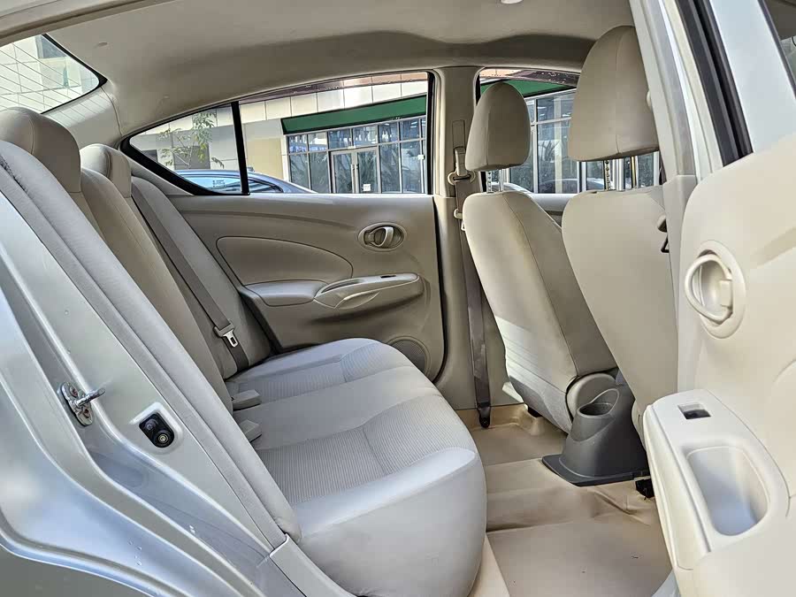 Nissan Sunny 2011 #7 Nissan Sunny 2011 car image #7