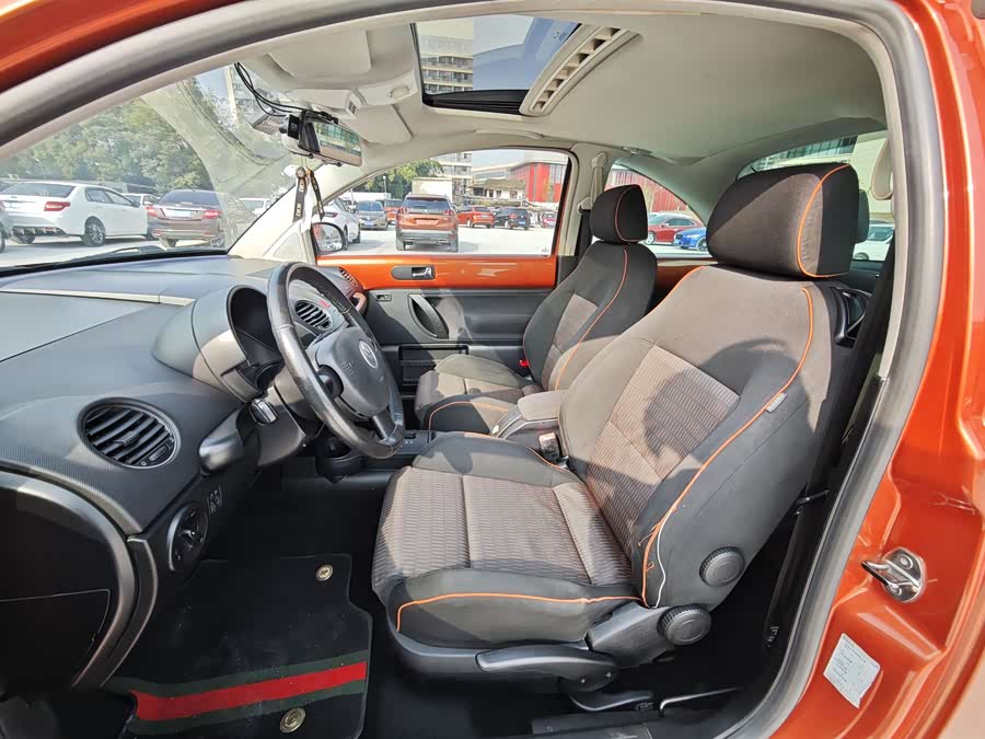 Volkswagen Beetle 2011 immagine di auto #7