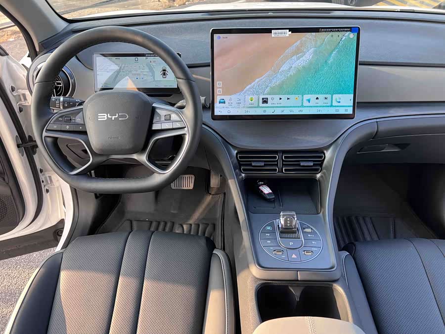 BYD Sea Lion 05 DM-i 2025 #7 BYD Sea Lion 05 DM-i 2025 car image #7