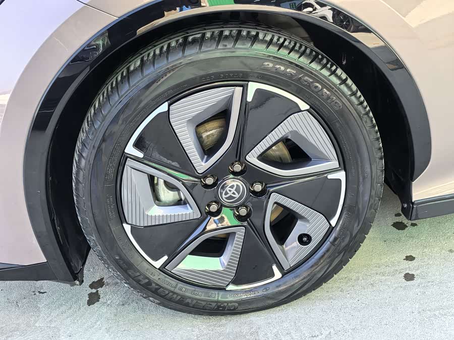 Toyota bZ3 2023 immagine di auto #7