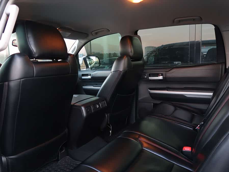 Toyota Tundra 2016 immagine di auto #7