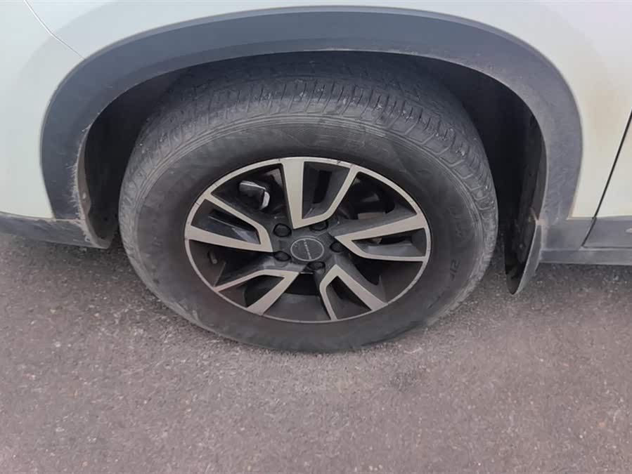 Forthing T5 2022 صورة سيارة #7