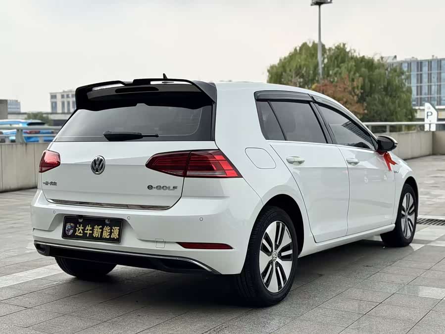 Volkswagen Golf Pure Electric 2021 imagen de coche #7