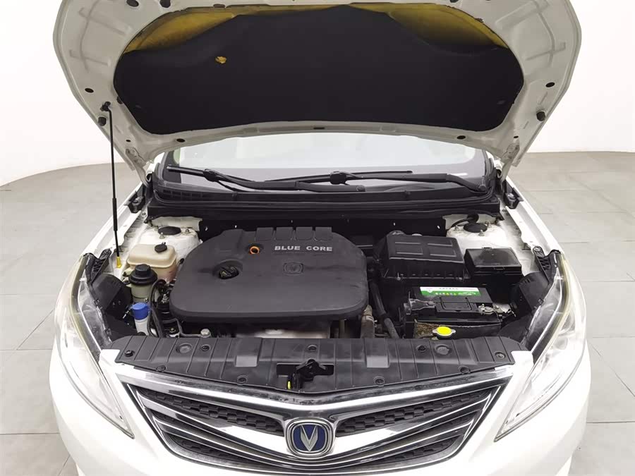 Changan Eado 2014 car image #7