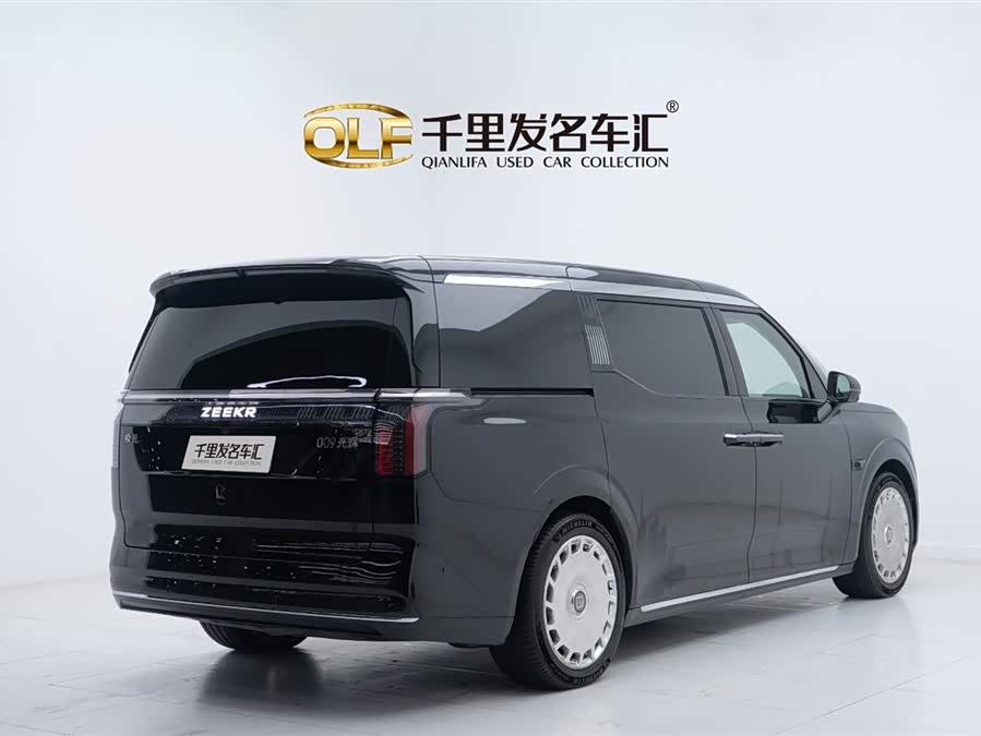 极氪 极氪009 2024 汽车图片 #7