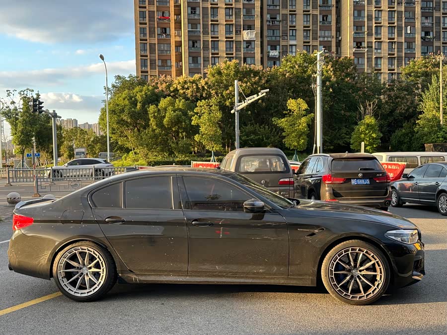 BMW M5 2019 car image #7