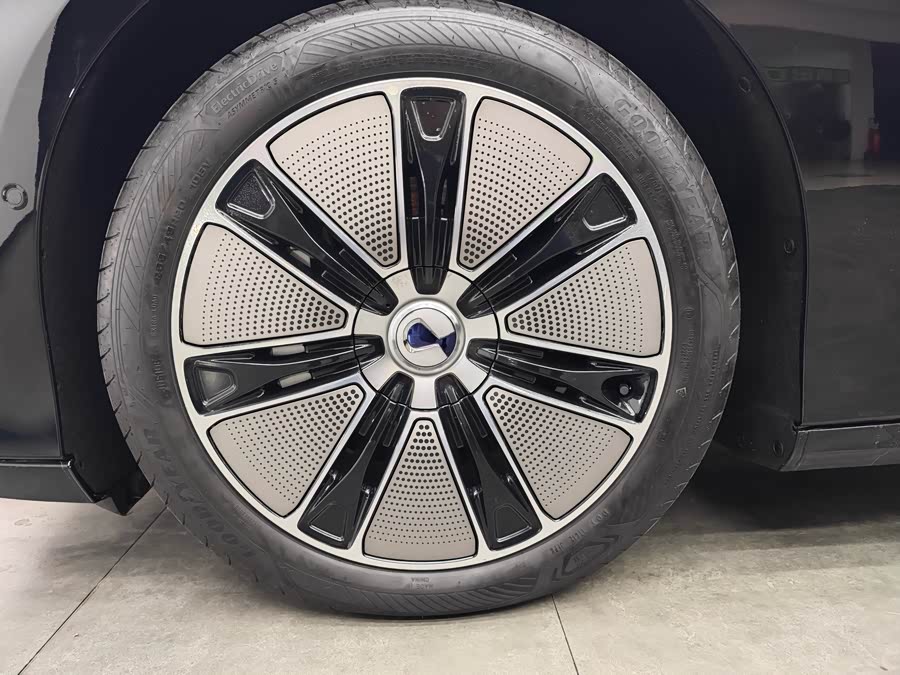 Denza Z9 2024 #7 Denza Z9 2024 car image #7