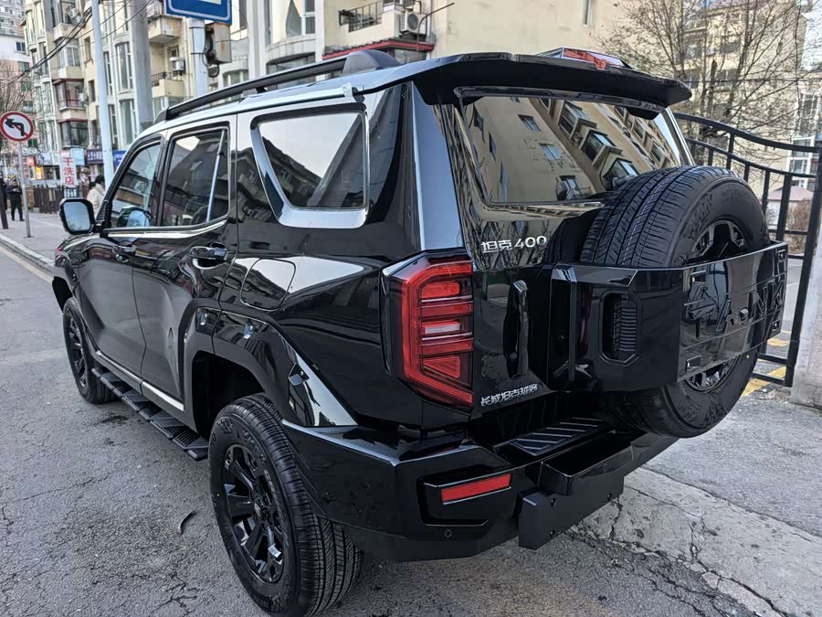 Tank 400 car image #7