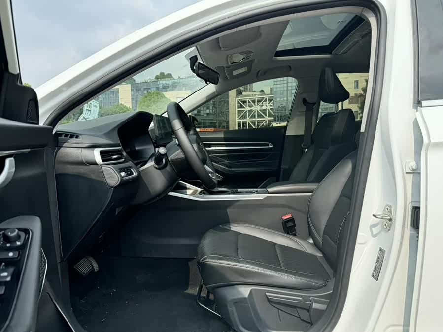 GEELY Emgrand 2023 car image #7