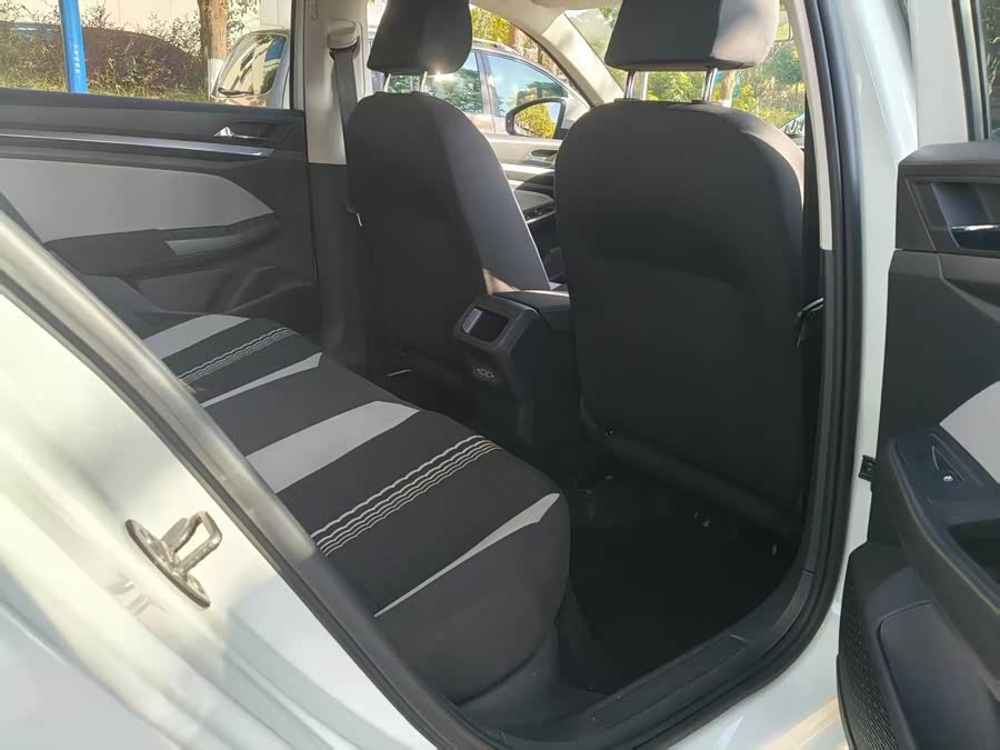 Volkswagen Bora 2023 car image #7