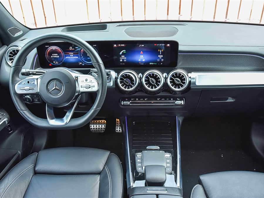 Mercedes-Benz EQB Class 2025 car image #7