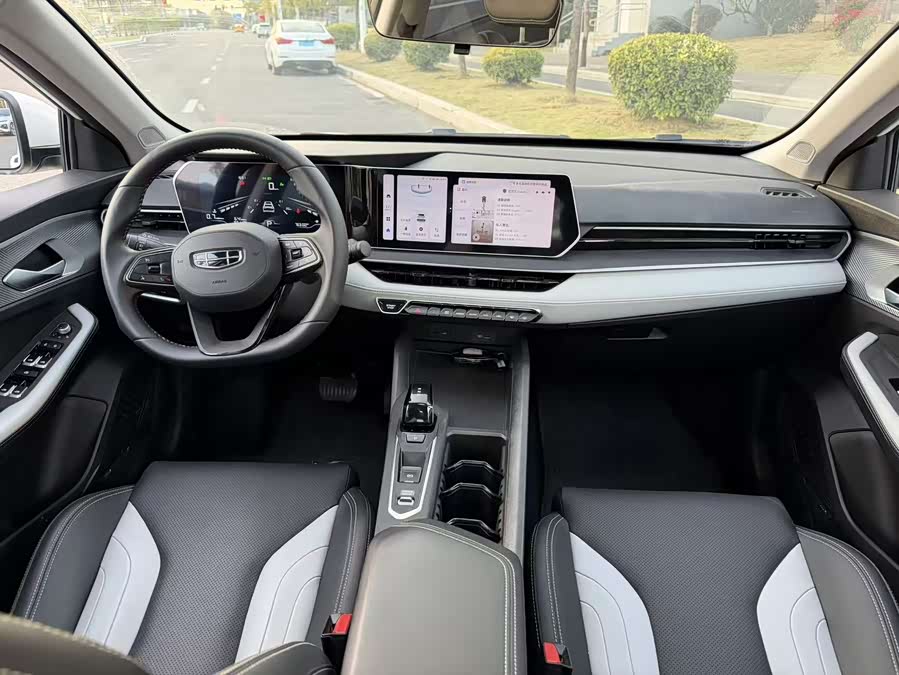 GEELY 2023 #7 GEELY 2023 immagine di auto #7