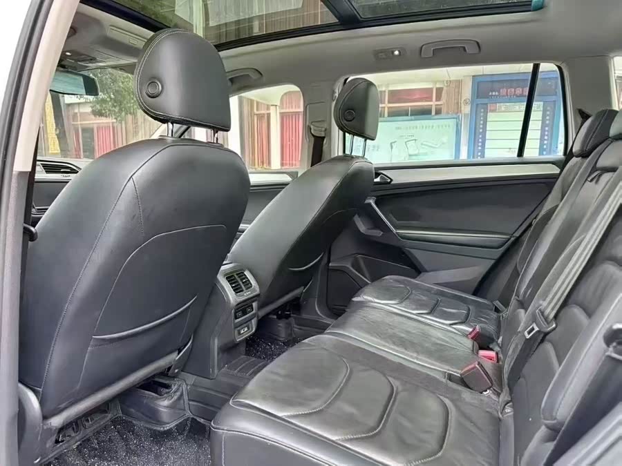 Volkswagen Tiguan L 2018 #7 Volkswagen Tiguan L 2018 car image #7
