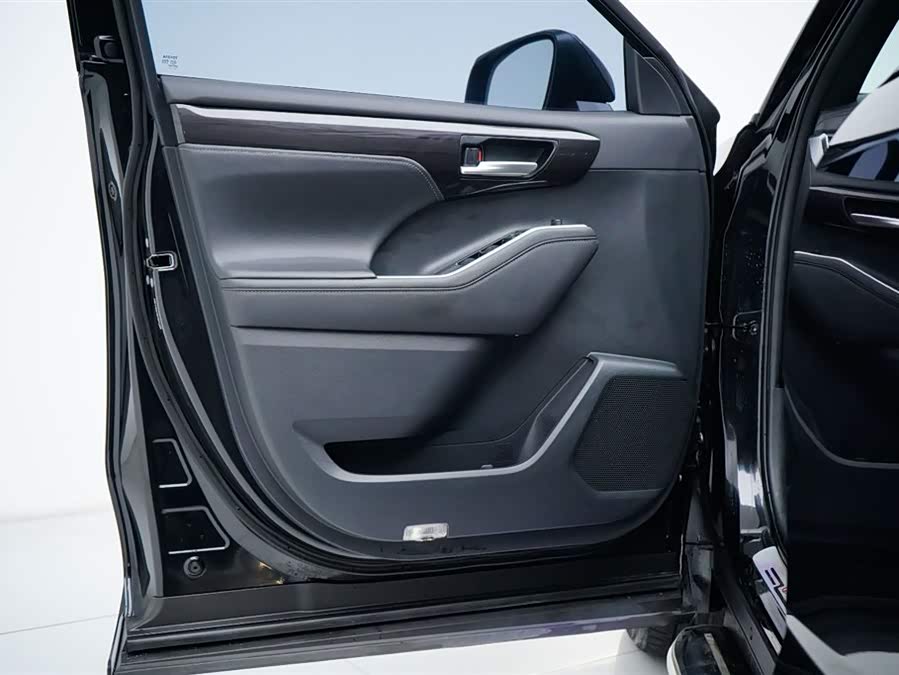 Toyota Crown Kluger 2023 #7 Toyota Crown Kluger 2023 car image #7