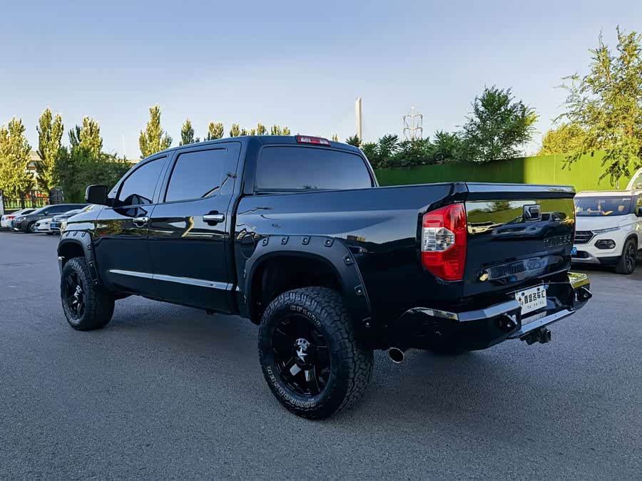 Toyota Tundra 2015 immagine di auto #7