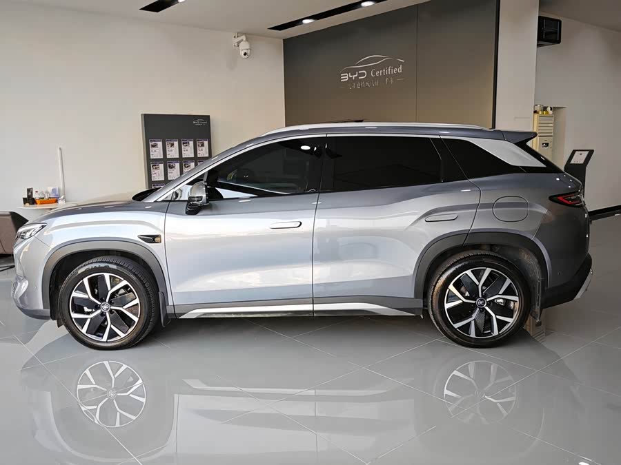 BYD SongL DM-i 2025 car image #7