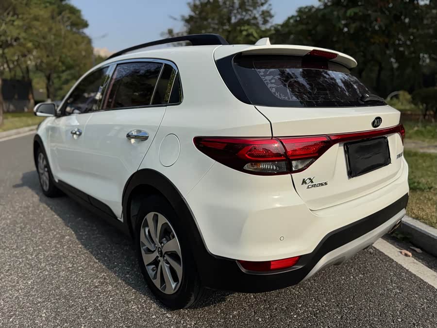 Kia Rio Cross 2017 صورة سيارة #7