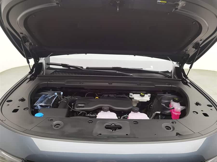 Leapmotor C16 2025 car image #7