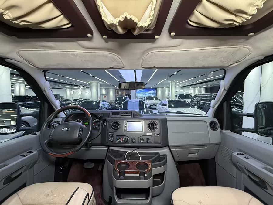 Ford E350 2015 imagem de carro #7