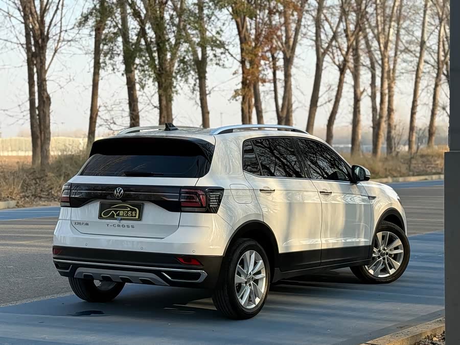 Volkswagen T-Cross 2021 imagen de coche #7