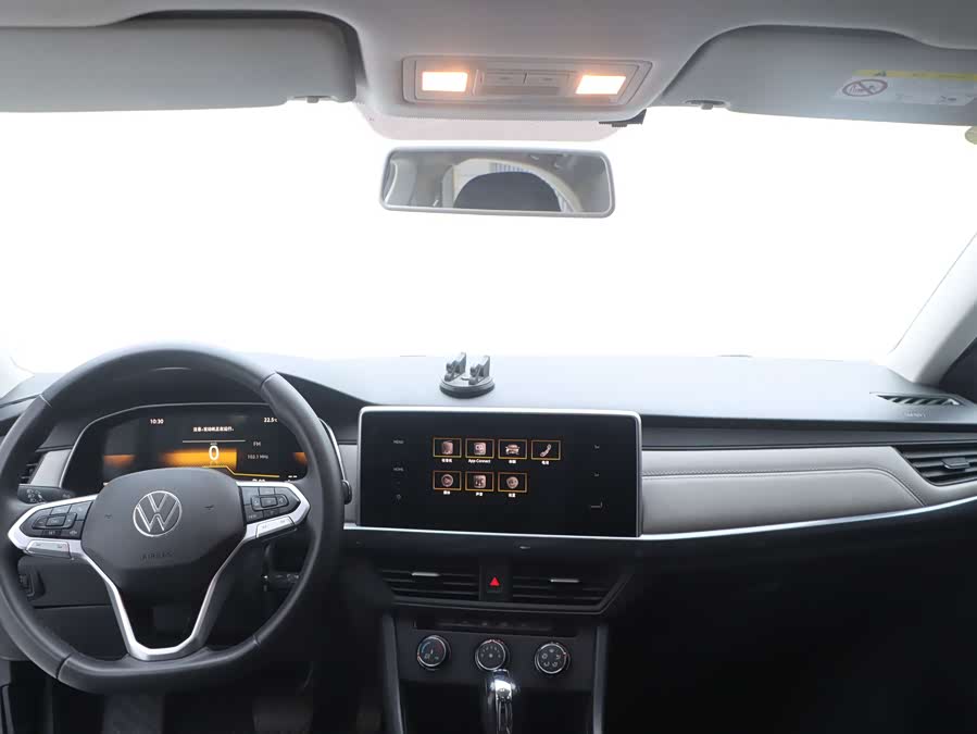 Volkswagen Bora 2023 car image #7