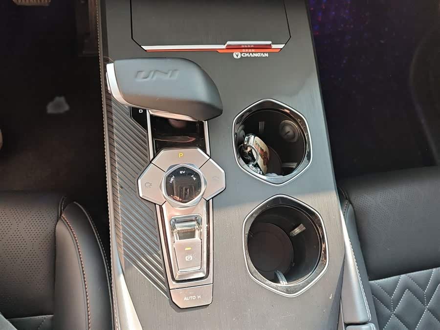 Changan UNI-K iDD 2022 immagine di auto #7