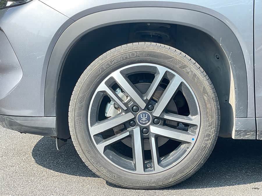 BYD SongL DM-i 2024 car image #7