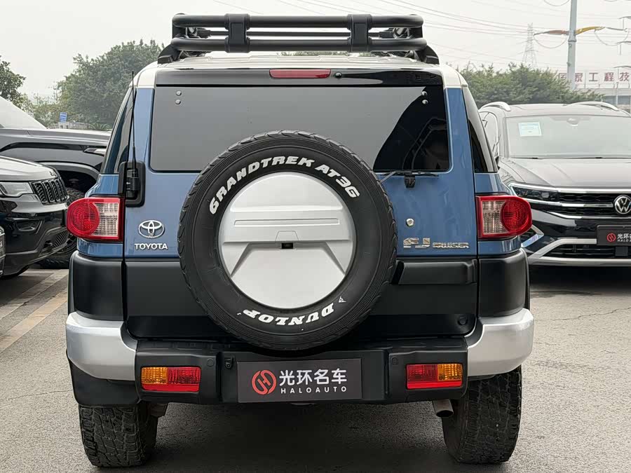 Toyota FJ Cruiser 2011 car image #7