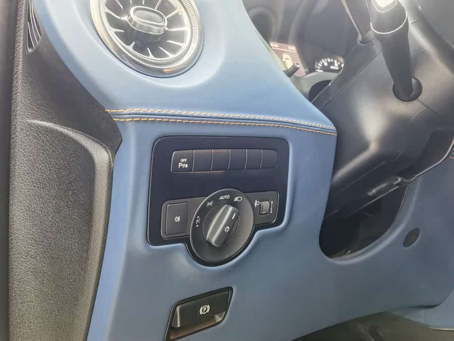 Mercedes-Benz Vito 2024 car image #7