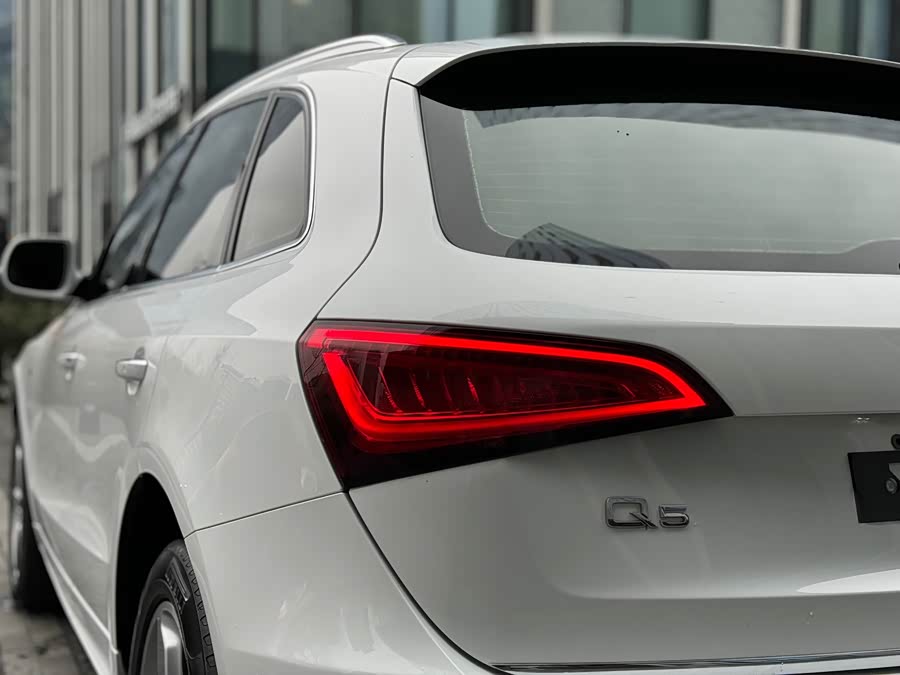 Audi Q5 2018 изображение автомобиля #7