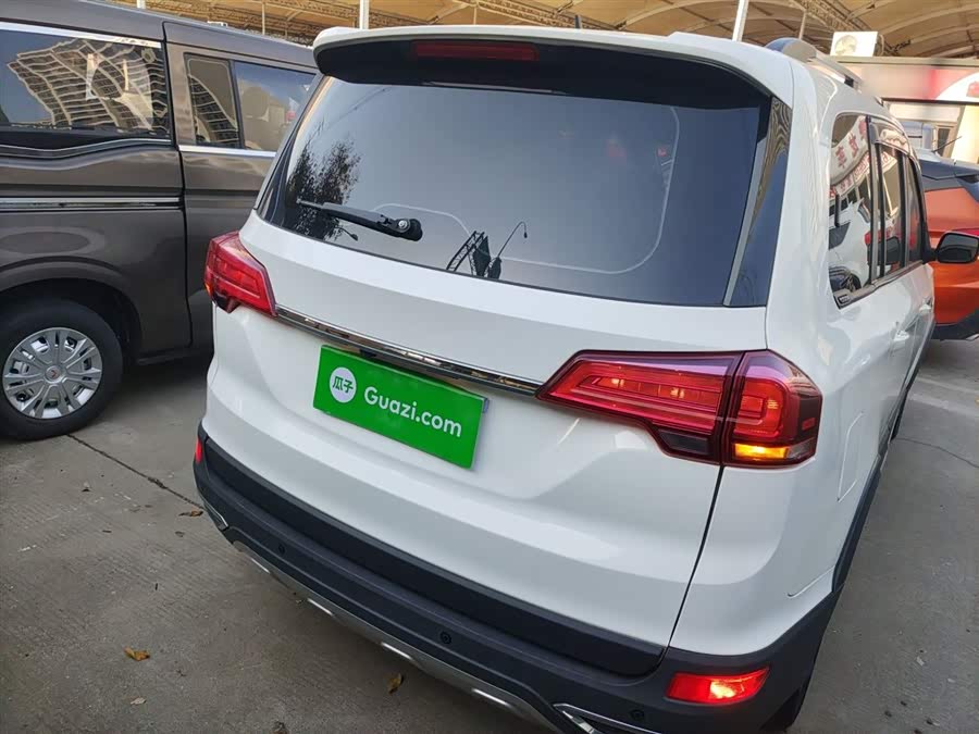 SWM斯威汽车 SWM斯威X3 2021 #7 SWM斯威汽车 SWM斯威X3 2021 汽车图片 #7