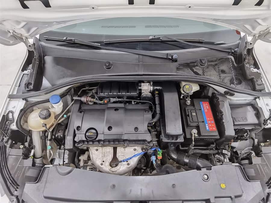 Peugeot 301 2016 صورة سيارة #7