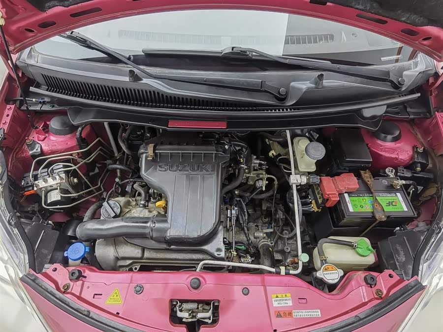 Suzuki 2013 car image #7