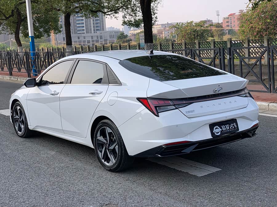 Hyundai Elantra 2022 car image #7
