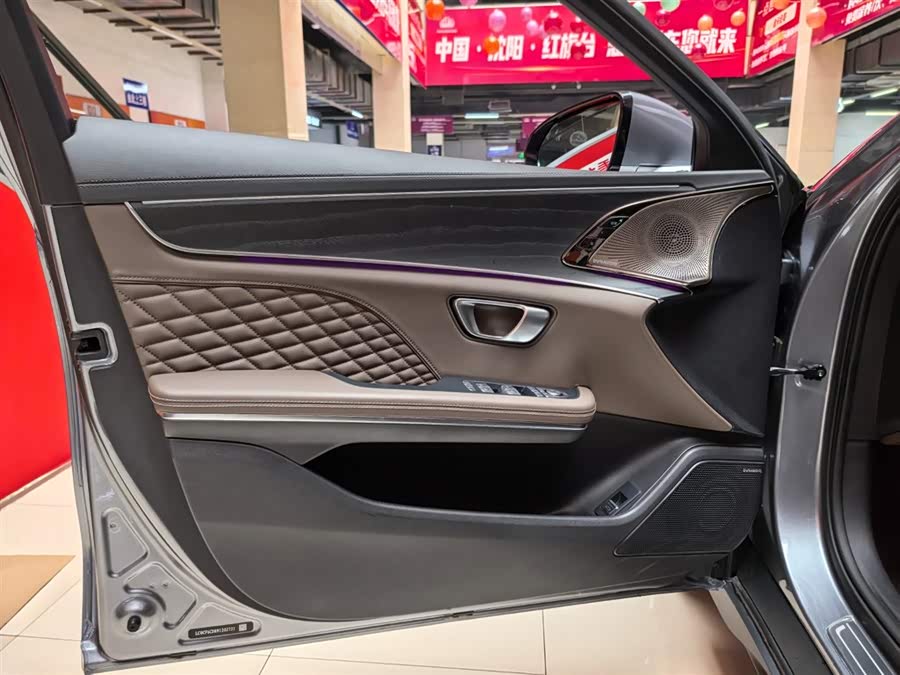 BYD Han 2022 car image #7