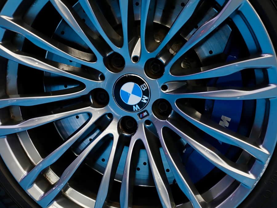 BMW M5 2013 #7 BMW M5 2013 car image #7