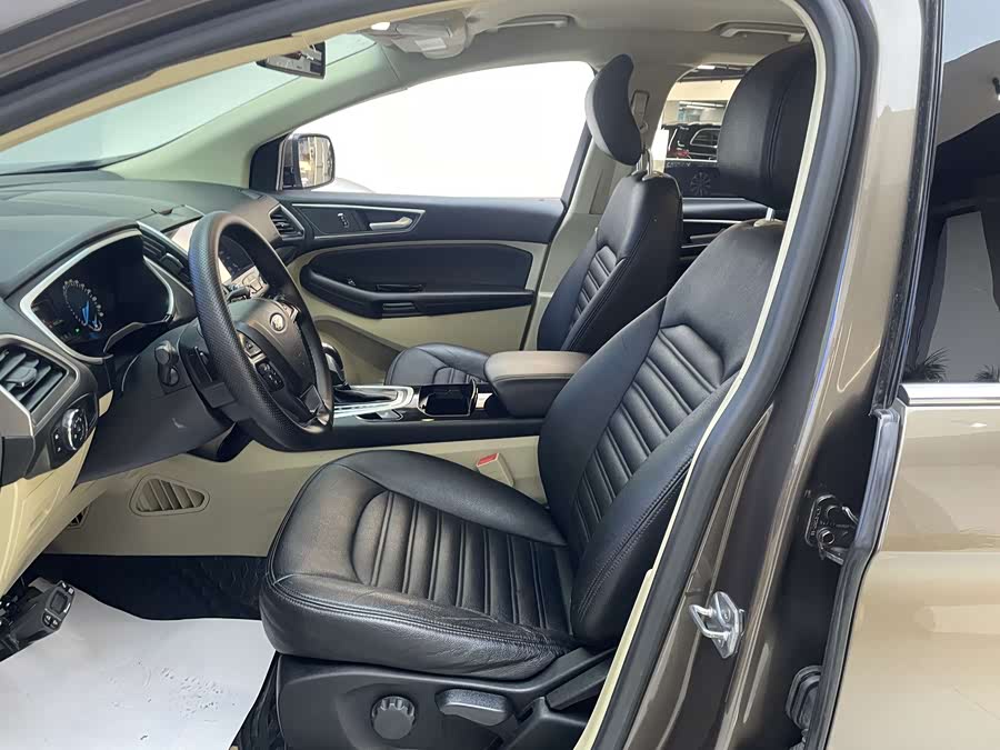 Ford Edge 2018 car image #7