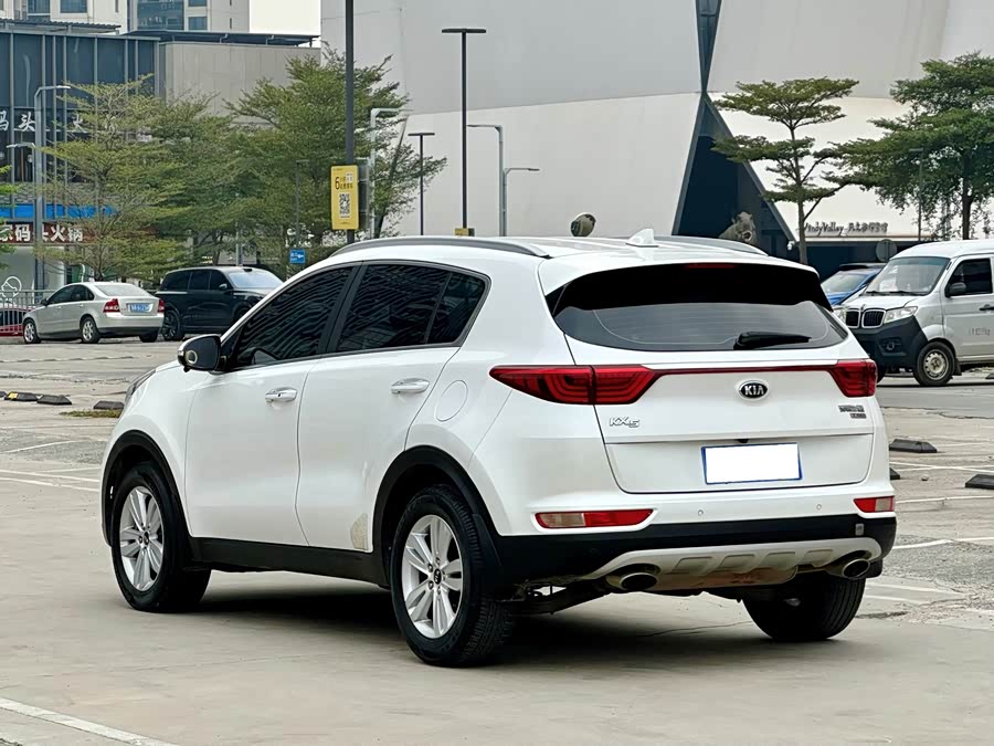 Kia KX5 2017 صورة سيارة #7