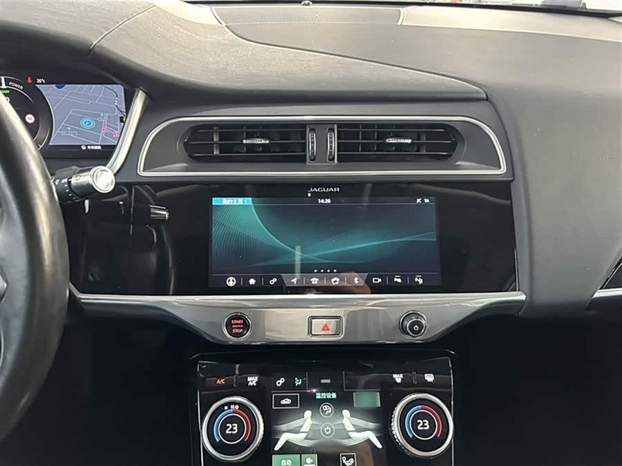 2019 car image #7