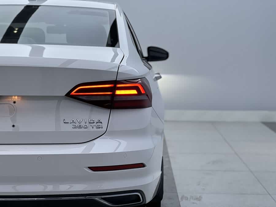 Volkswagen Lavida 2021 immagine di auto #7