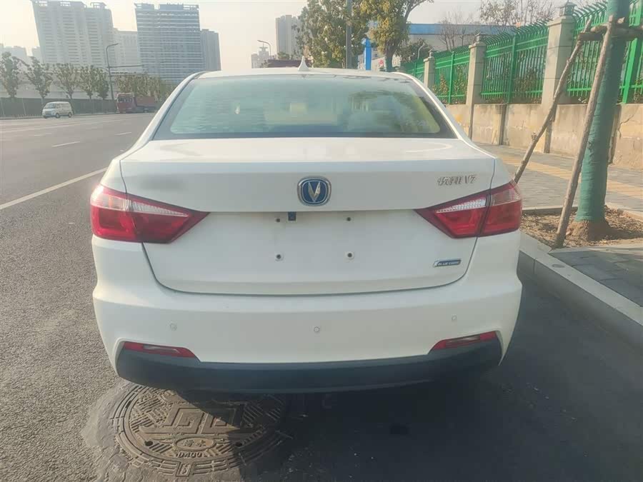 Changan Alsvin V7 2015 car image #7