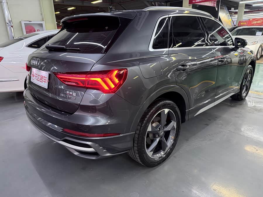 Audi Q3 2020 immagine di auto #7