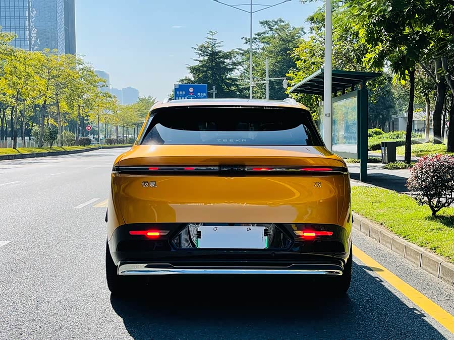 Zeekr 7X 2024 immagine di auto #7