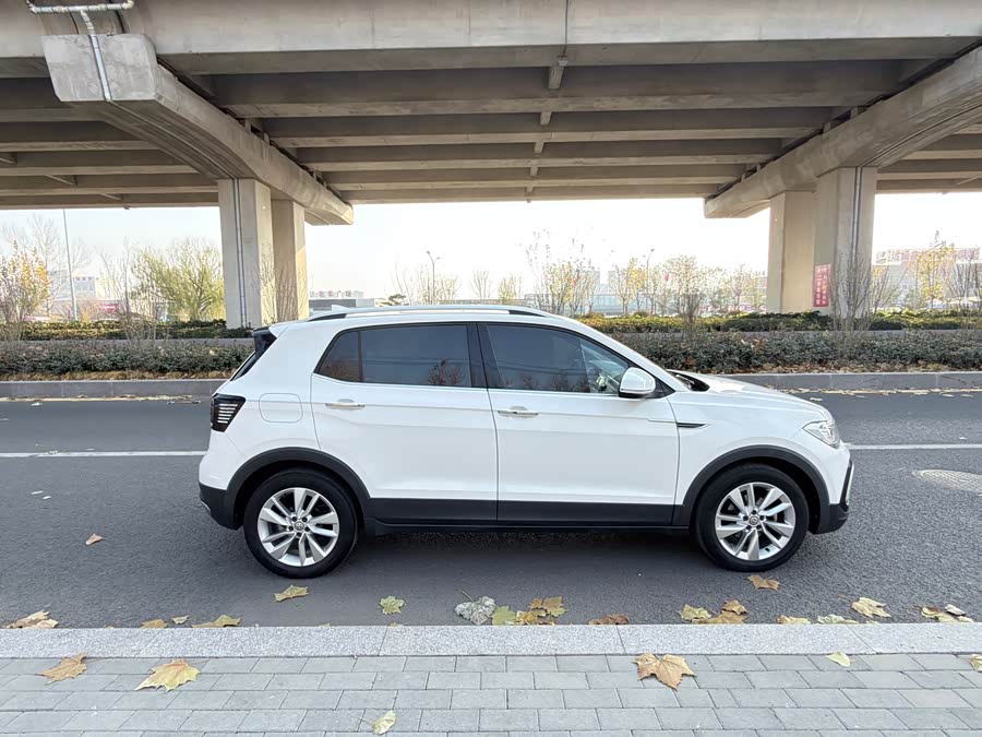 Volkswagen T-Cross 2020 car image #7