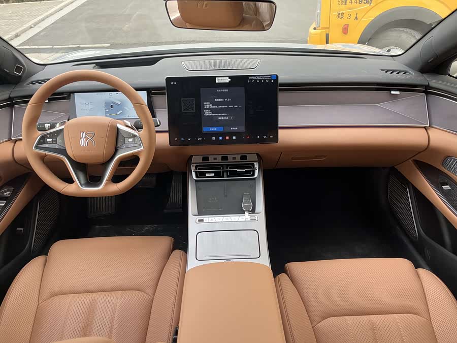 BYD HanL 2025 صورة سيارة #7