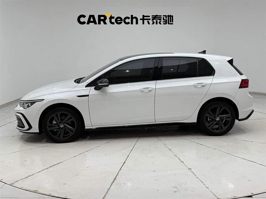 Volkswagen Golf 2022 car image #7