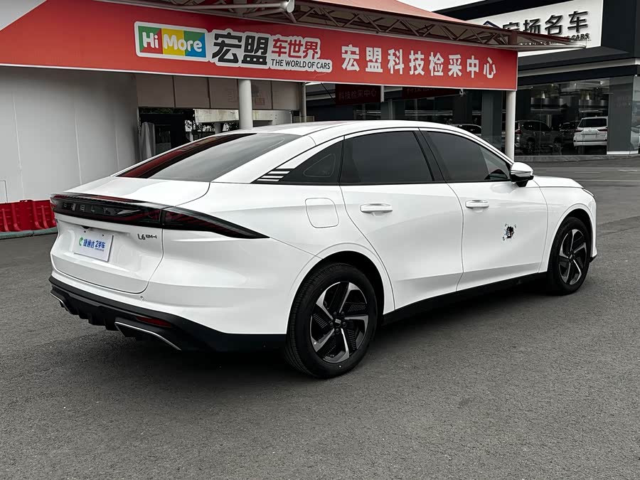 GEELY 2025 #7 GEELY 2025 car image #7