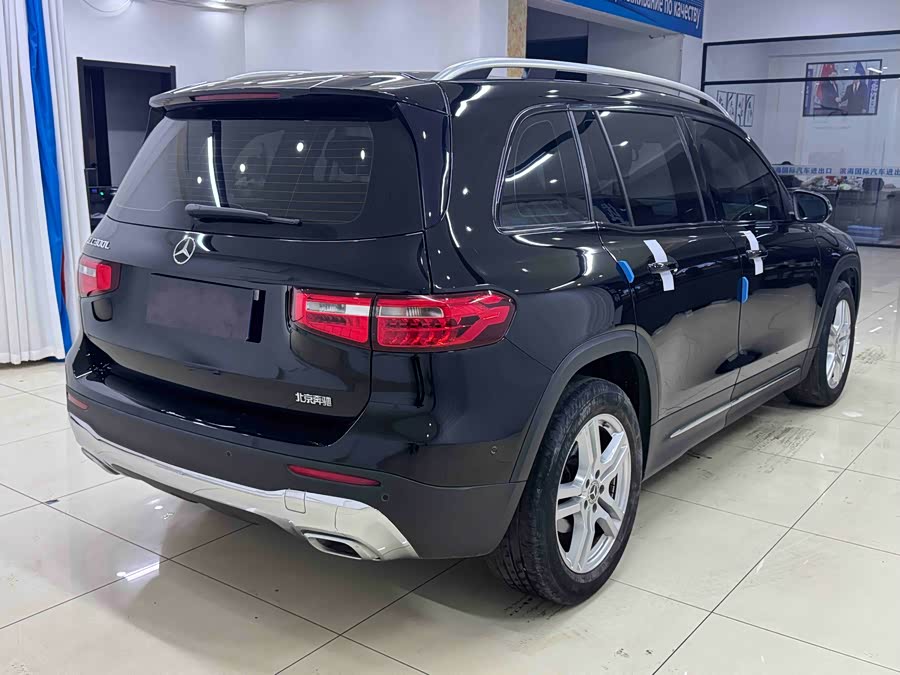 Mercedes-Benz GLB Class 2023 car image #7