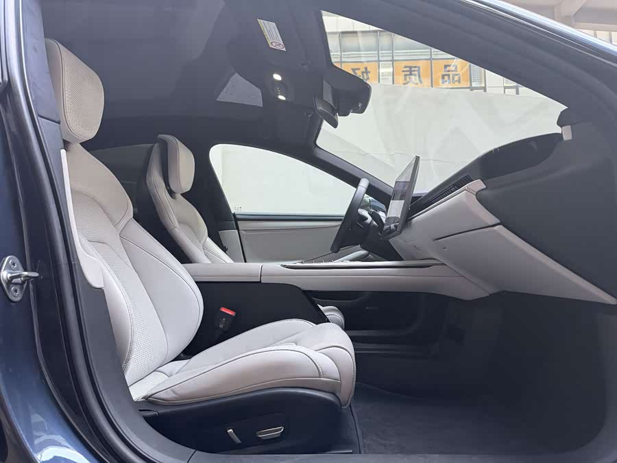 MI SU7 2024 car image #7