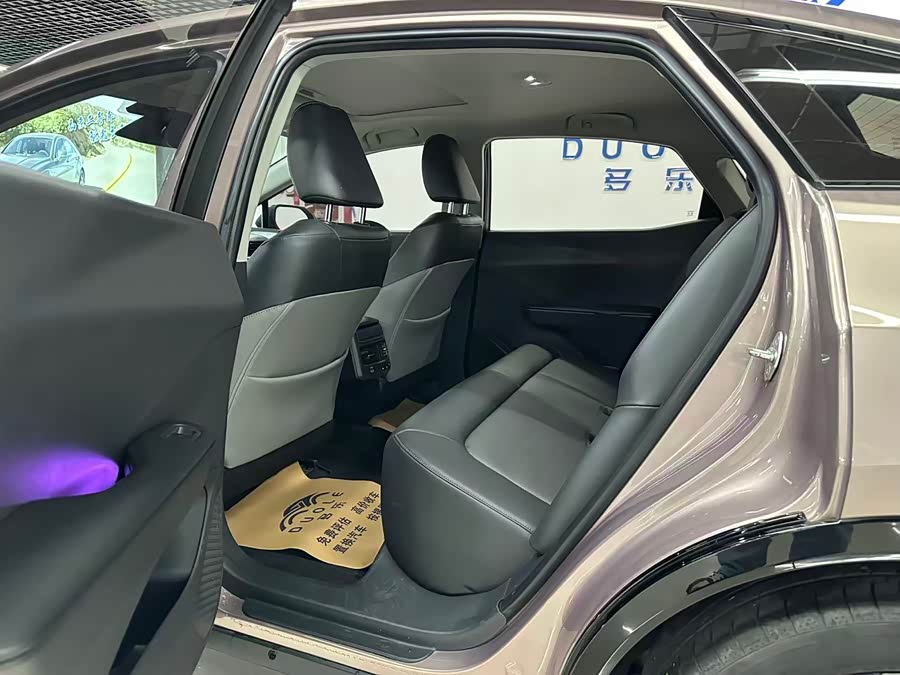 Toyota bZ3 2023 immagine di auto #7